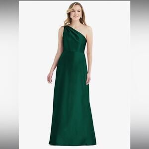 Lovely Shirred One-Shoulder Satin Trumpet Maxi Dress 8R Evening Gown Formal